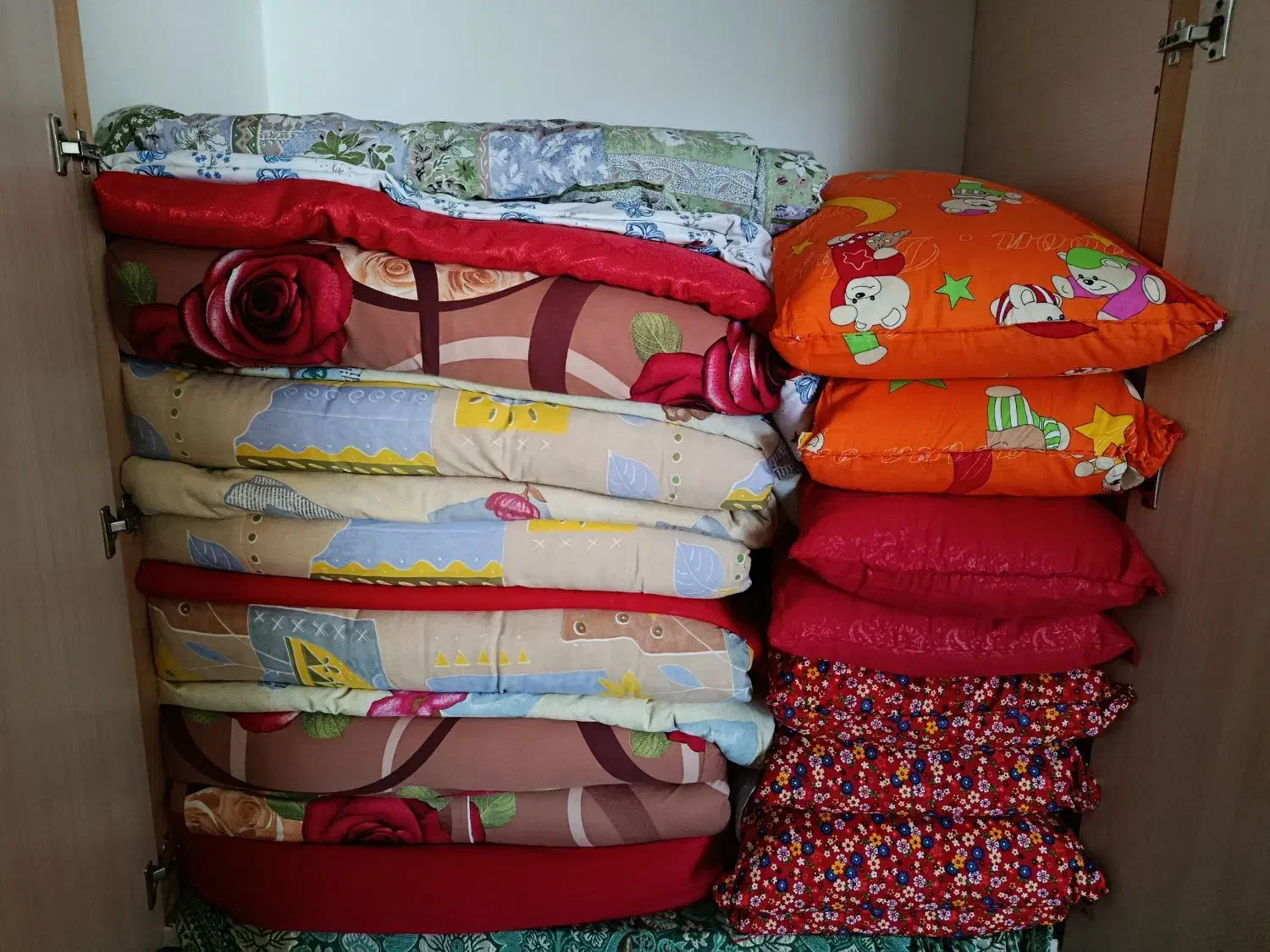 بالشت لحاف و تشک نو|رختخواب، بالش، پتو|آستارا, |دیوار