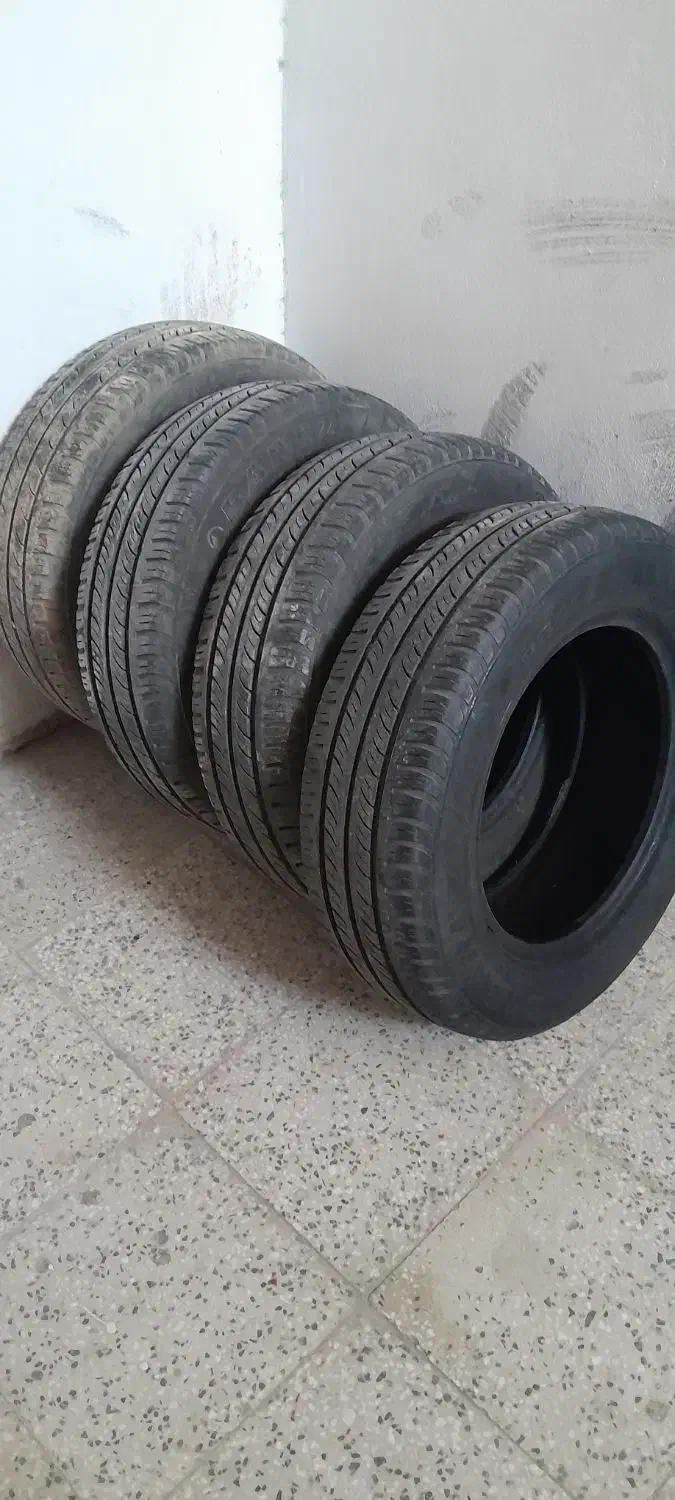 ۴ حلقه لاستیک بارز ۲۰۶، ۱۸۵|قطعات یدکی و لوازم جانبی|فولادشهر, B6|دیوار