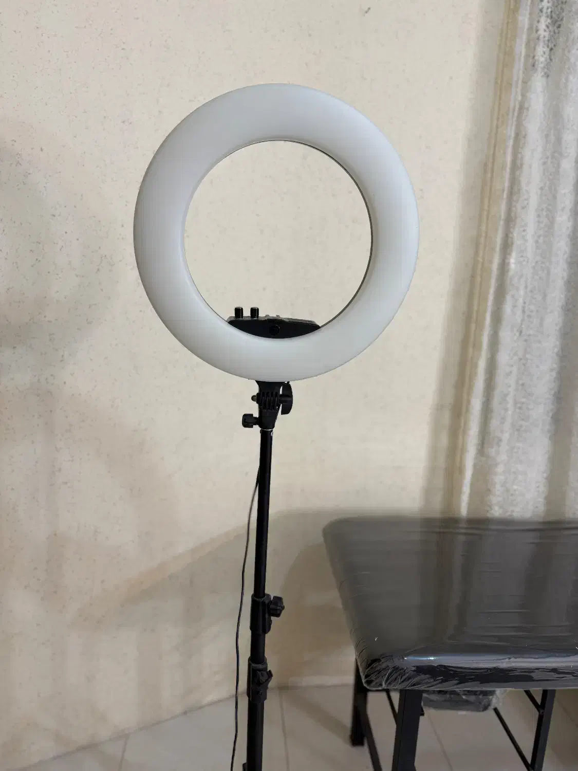 رینگلایت نو پایه گوشی کنترل دار بدون  ضربه وشکستگی|دوربین عکاسی و فیلم‌برداری|رویان, |دیوار