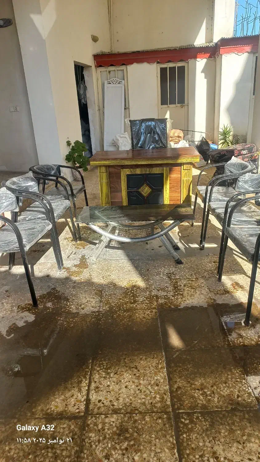 میز مدیریت وصندلی در حد نو|مبلمان اداری|لاهیجان, لیالستان|دیوار