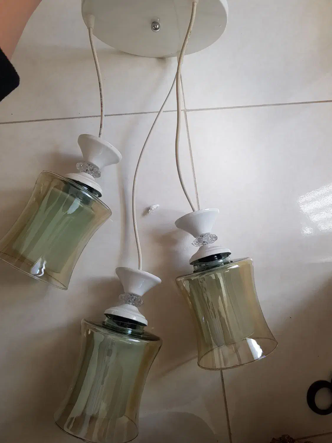 لوستر ۳ شاخه|لوستر و چراغ آویز|قزوین, |دیوار