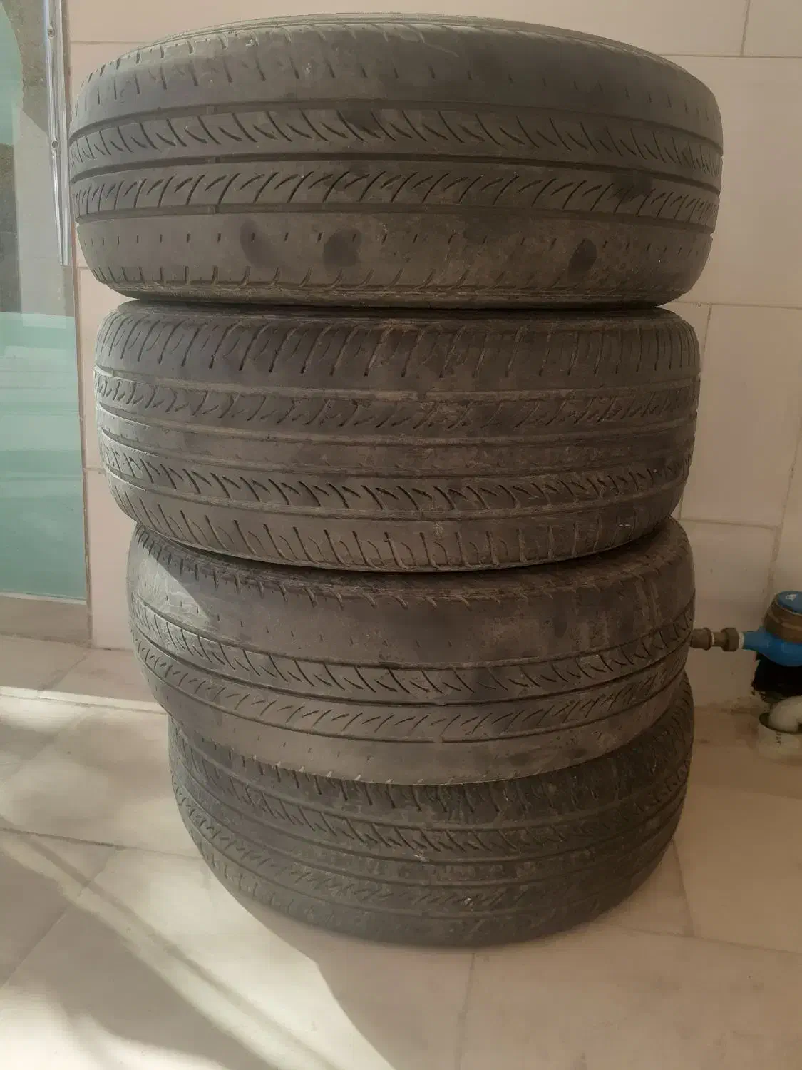 لاستیک ۱۵|قطعات یدکی و لوازم جانبی|قرچک, قشلاق جیتو|دیوار