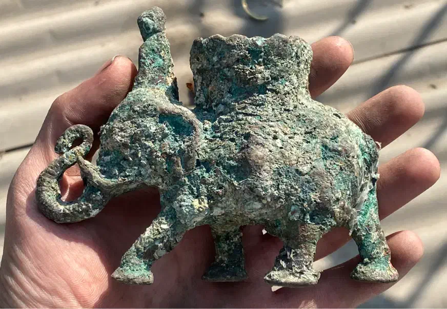 فیل عتیقه|کلکسیون اشیاء عتیقه|ری, اقدسیه|دیوار