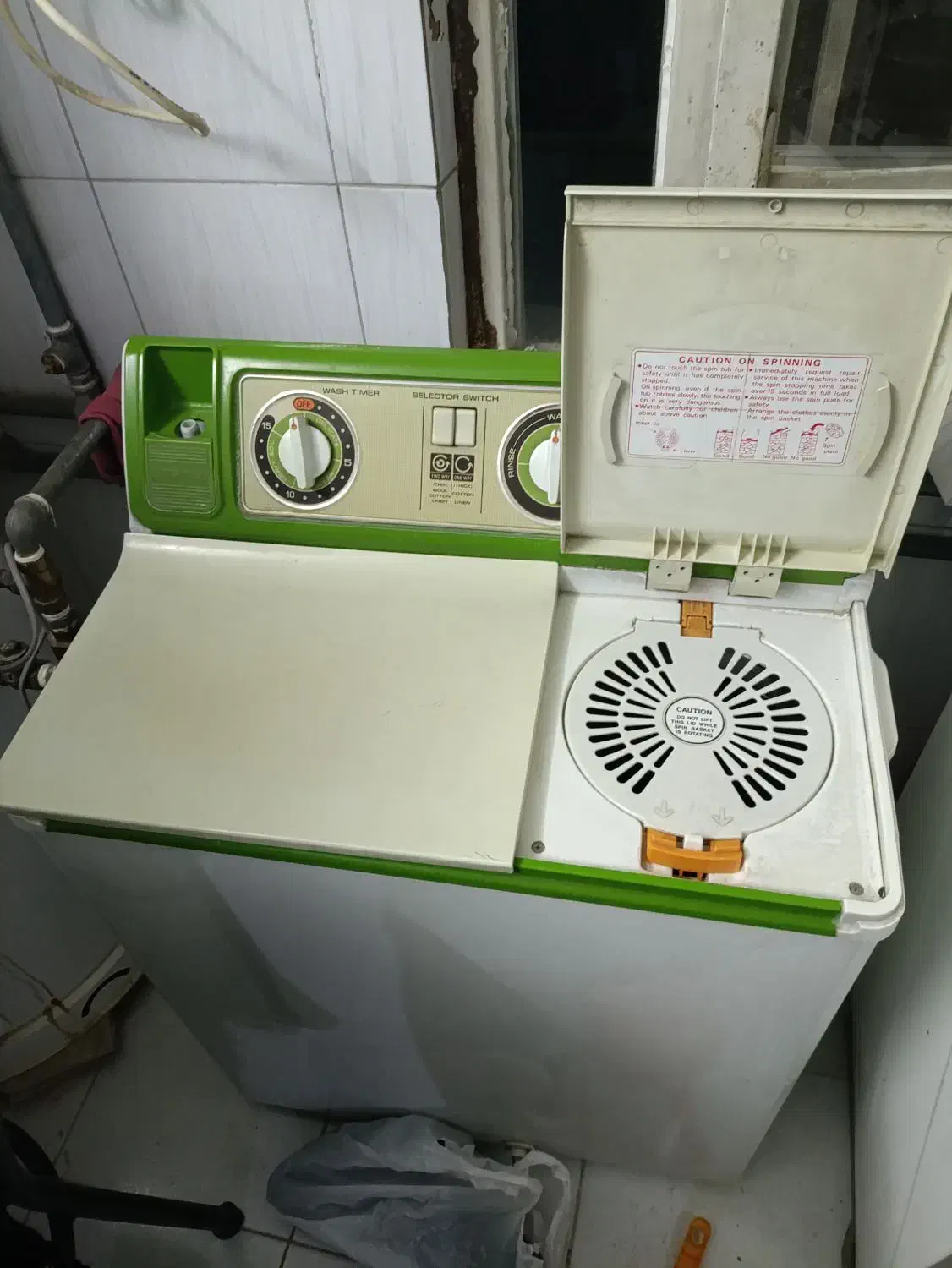 ماشین لباسشویی دوقلو|ماشین لباسشویی و خشک‌کن لباس|بروجرد, |دیوار