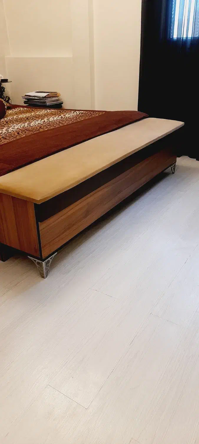 تخت دو نفره جک دار با دراور و اینه. چوب|تخت و سرویس خواب|تهران, سردارجنگل|دیوار