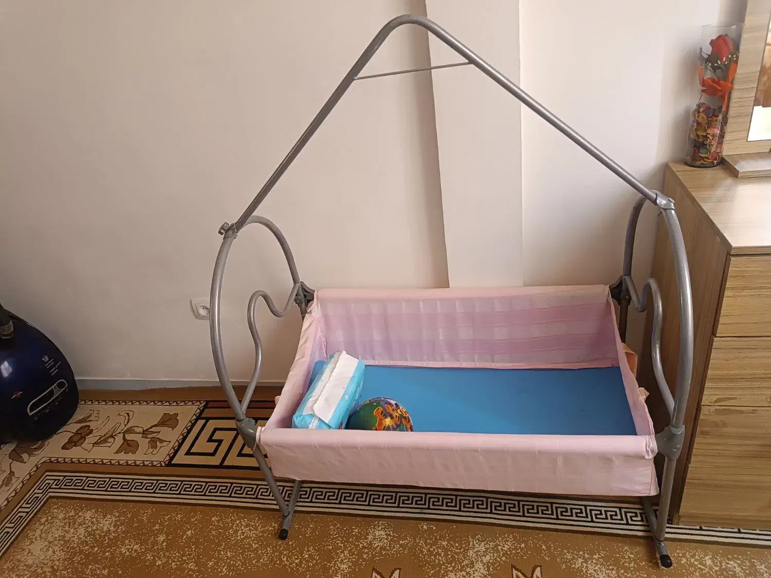 گهواره سالم درحدنو|اسباب و اثاث بچه|کنگاور, |دیوار