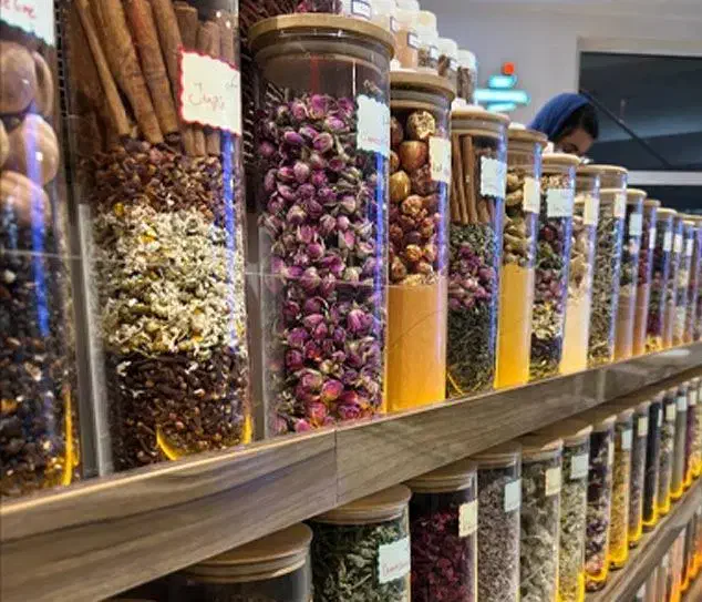 عطاری|اجارهٔ مغازه و غرفه|مشهد, هفت تیر (نه دره)|دیوار