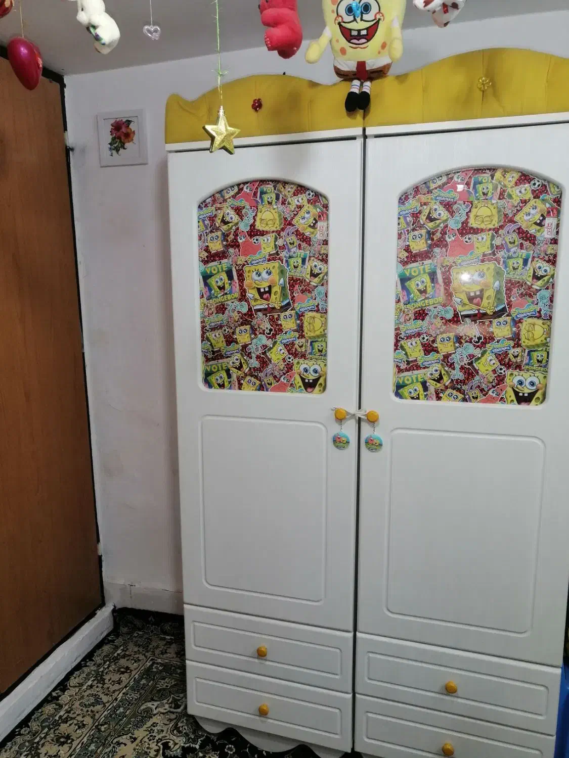 کمد بچه وتخت خواب|تخت و سرویس خواب|کاشان, کارگر|دیوار