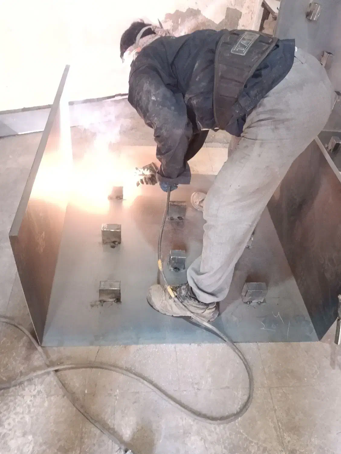 کارگر جوشکار و ساده فنی|استخدام صنعتی، فنی، مهندسی|پاکدشت, پاکدشت (مامازند)|دیوار