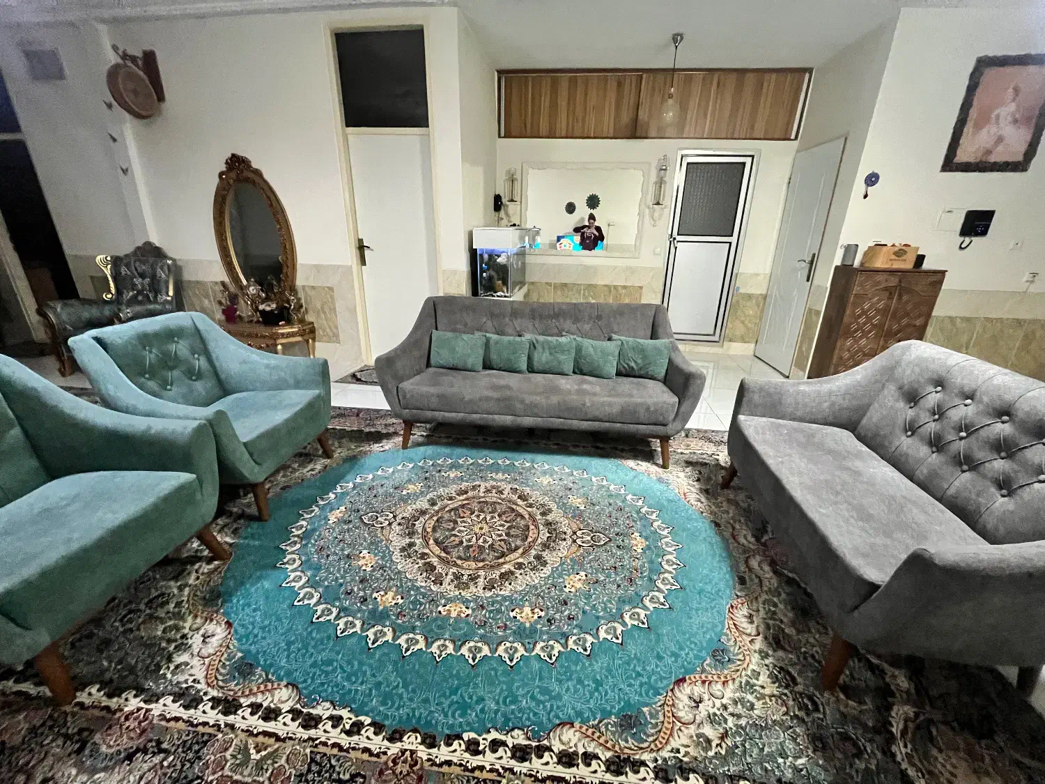 مبل ۷نفره و ناهار خوری ۶نفره چوب در حد نو|مبلمان خانگی و میز عسلی|قرچک, باقرآباد|دیوار