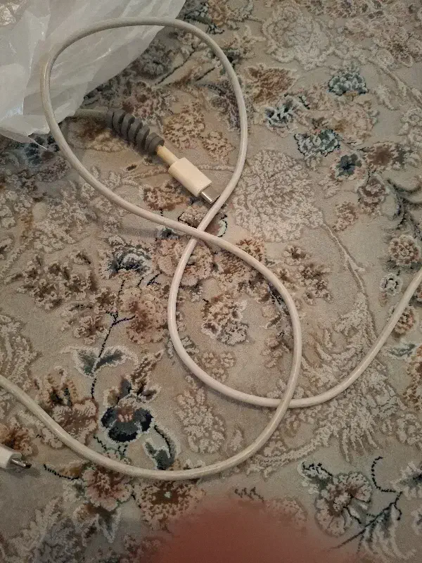 دو عدد شارژر|لوازم جانبی موبایل و تبلت|همدان, |دیوار