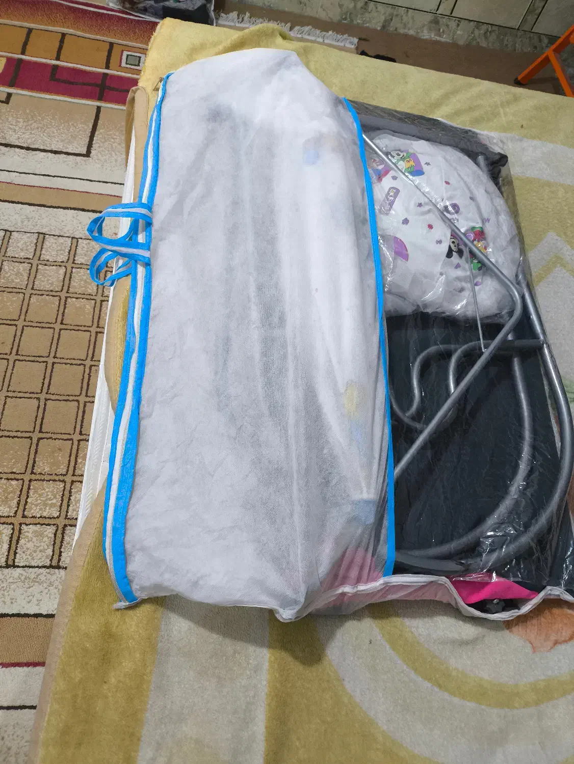 شهرویس|کالسکه و لوازم جانبی|باوی, |دیوار