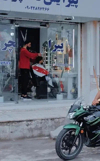 آرایشگاه مردانه نیاز ب همکار|استخدام درمانی، زیبایی، بهداشتی|اهواز, پردیس دو|دیوار