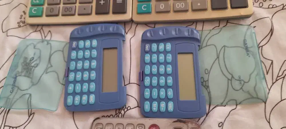 ۴عدد ماشین حساب بدون باطری|لوازم التحریر|تهران, شهرک صدرا|دیوار