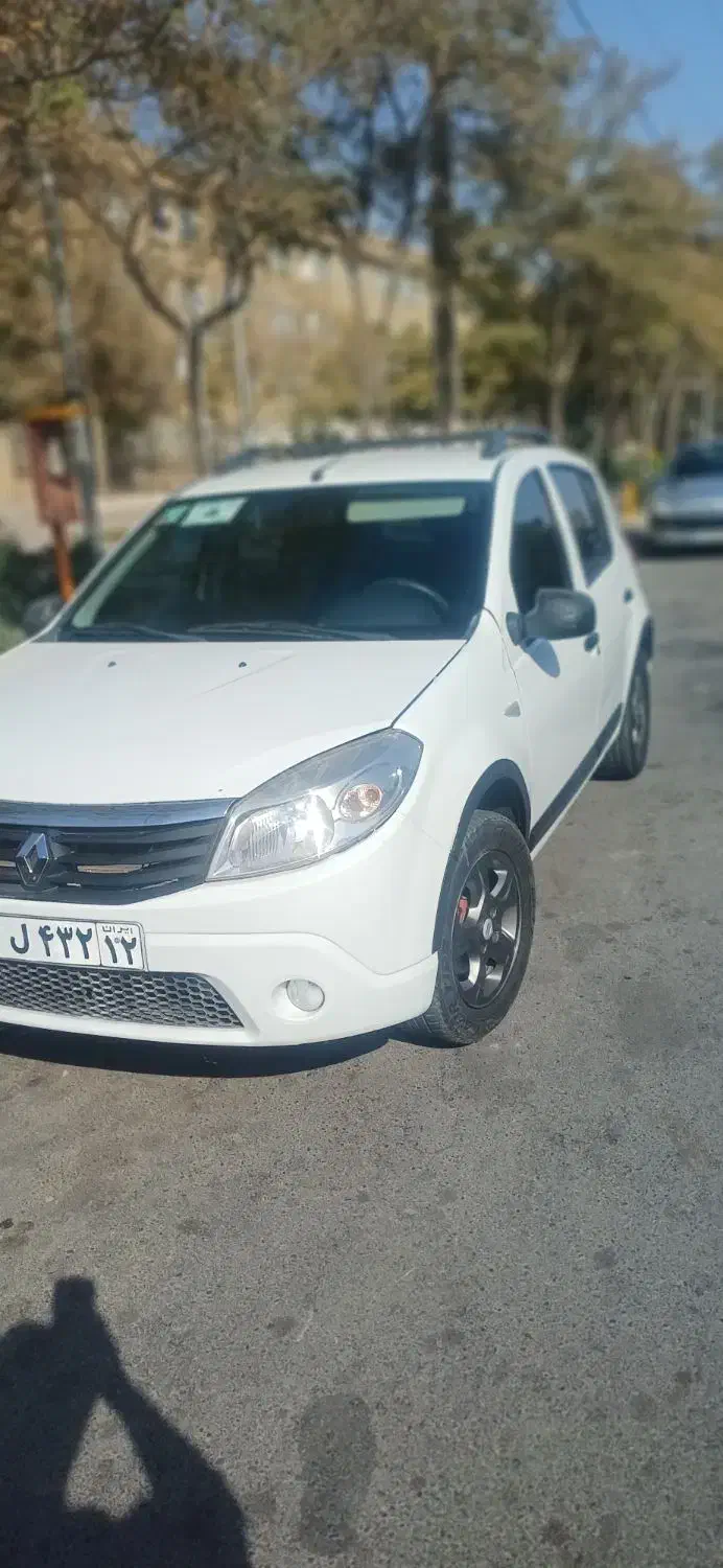 ساندرو مدل ۹۶ نقد و اقساط|خودرو سواری و وانت|مشهد, امامیه (شهرک غرب)|دیوار