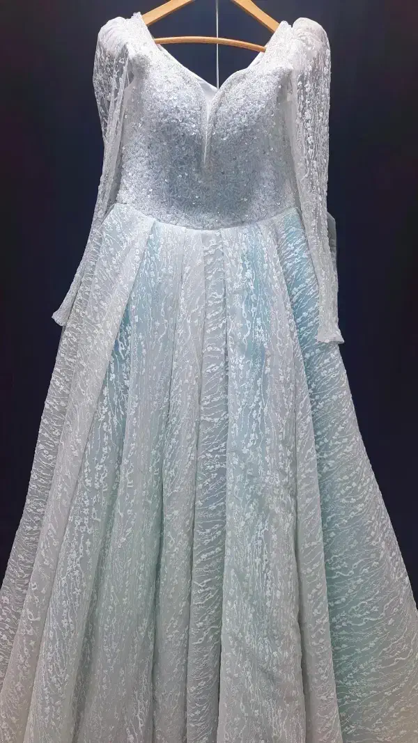 فروش لباس عقدی فقط ۲،۰۰۰،۰۰۰|لباس|بندر ماهشهر, |دیوار