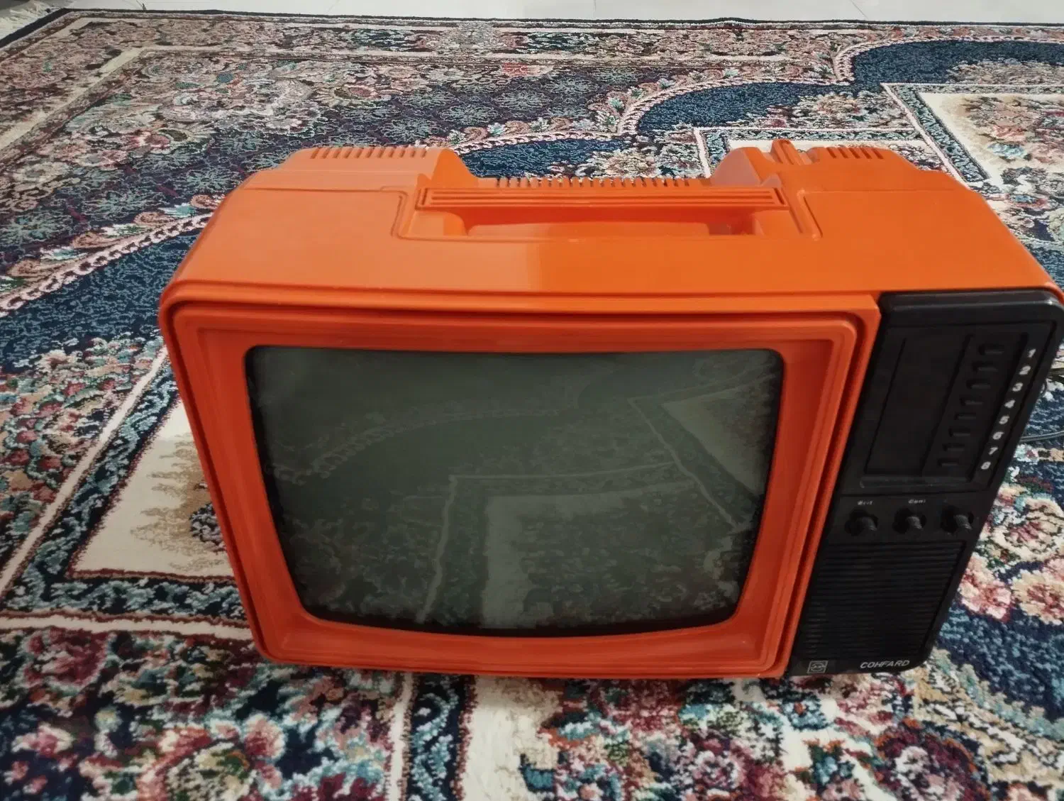 تلویزیون قدیمی|تلویزیون و پروژکتور|گنبد کاووس, |دیوار