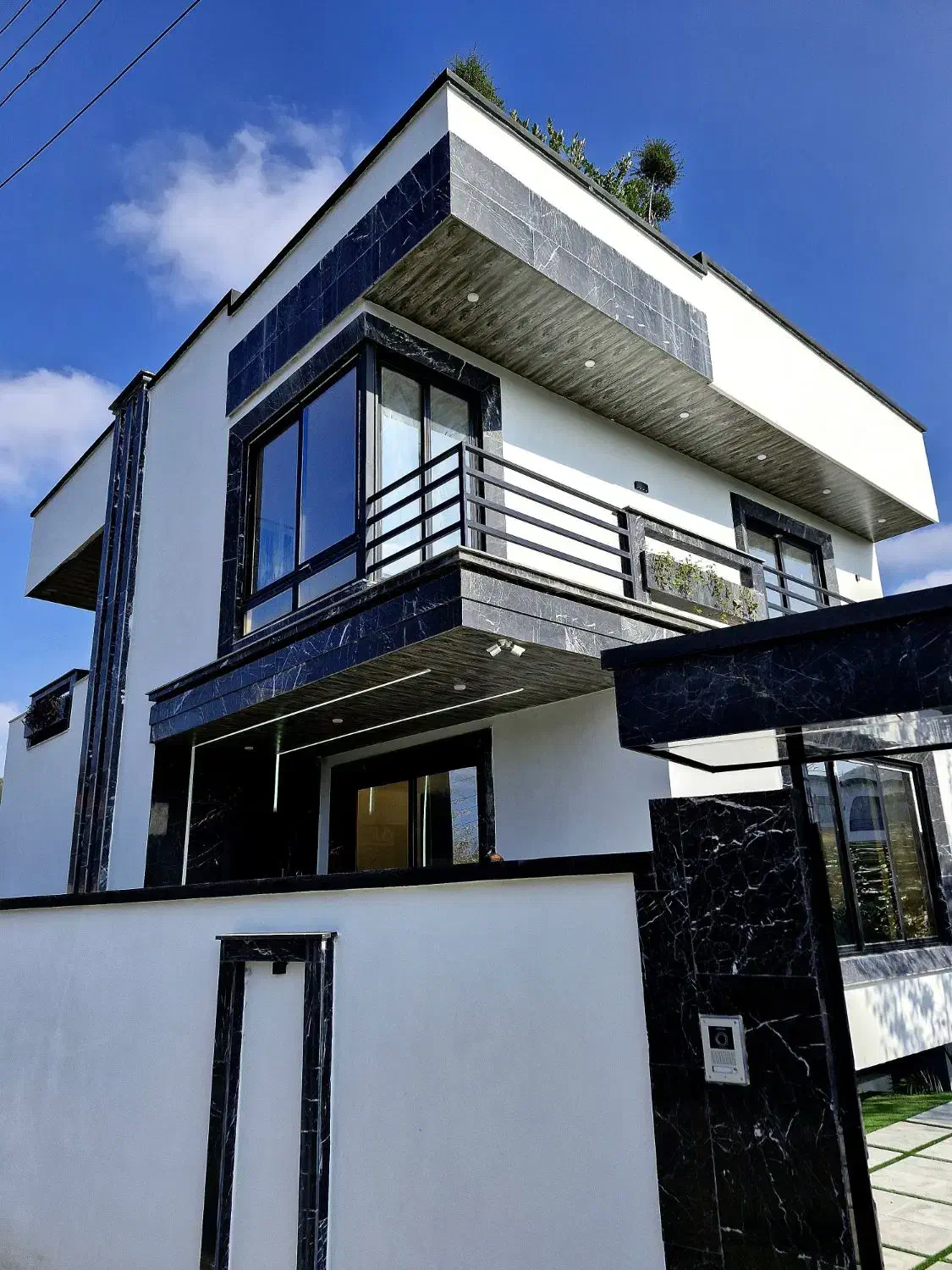 ویلا استخردار - ویوجنگل و دریا - قلعه گردن تنکابن|فروش خانه و ویلا|تنکابن, |دیوار