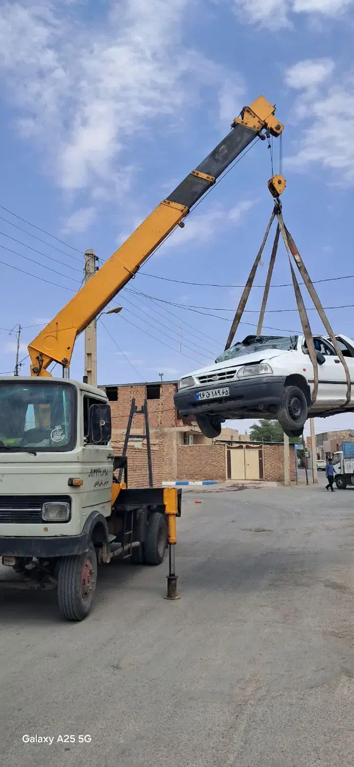 خدمات جرثقیل خاور ۳ تن کفی دار دکل بلند سبد دار|خدمات حمل و نقل|کرمان, |دیوار