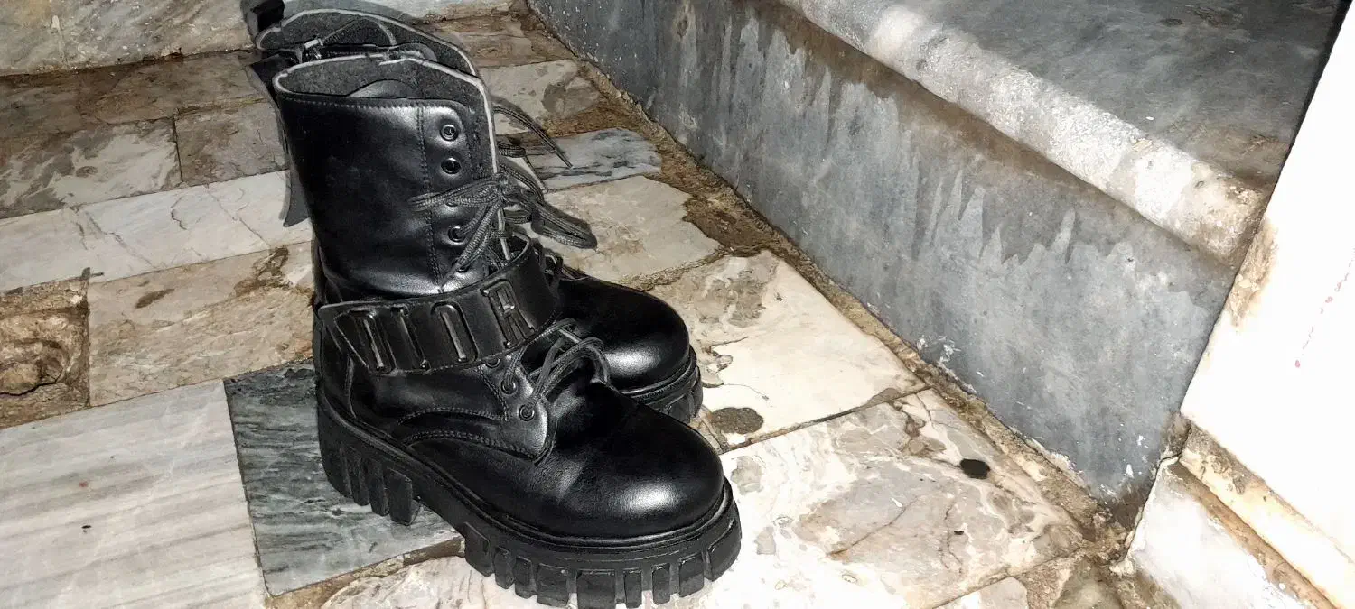 پوتین|کیف، کفش، کمربند|قم, زنبیل آباد|دیوار