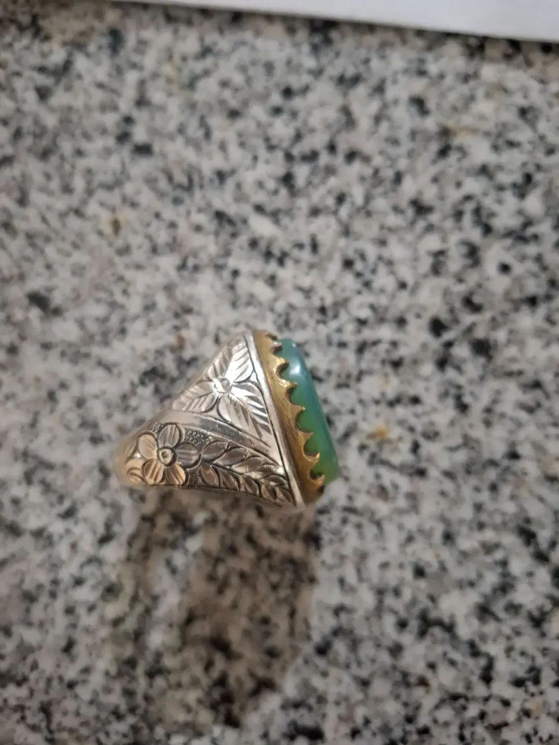 انگشتر عقیق سبز درشت|جواهرات|زرند, |دیوار