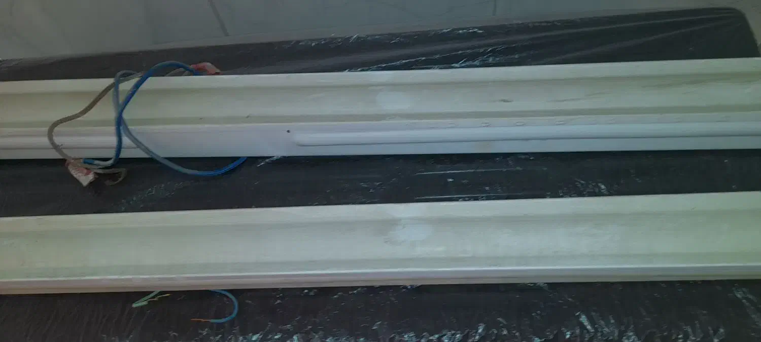 دوعدد قاب مهتابی|لامپ و چراغ|قم, پردیسان|دیوار