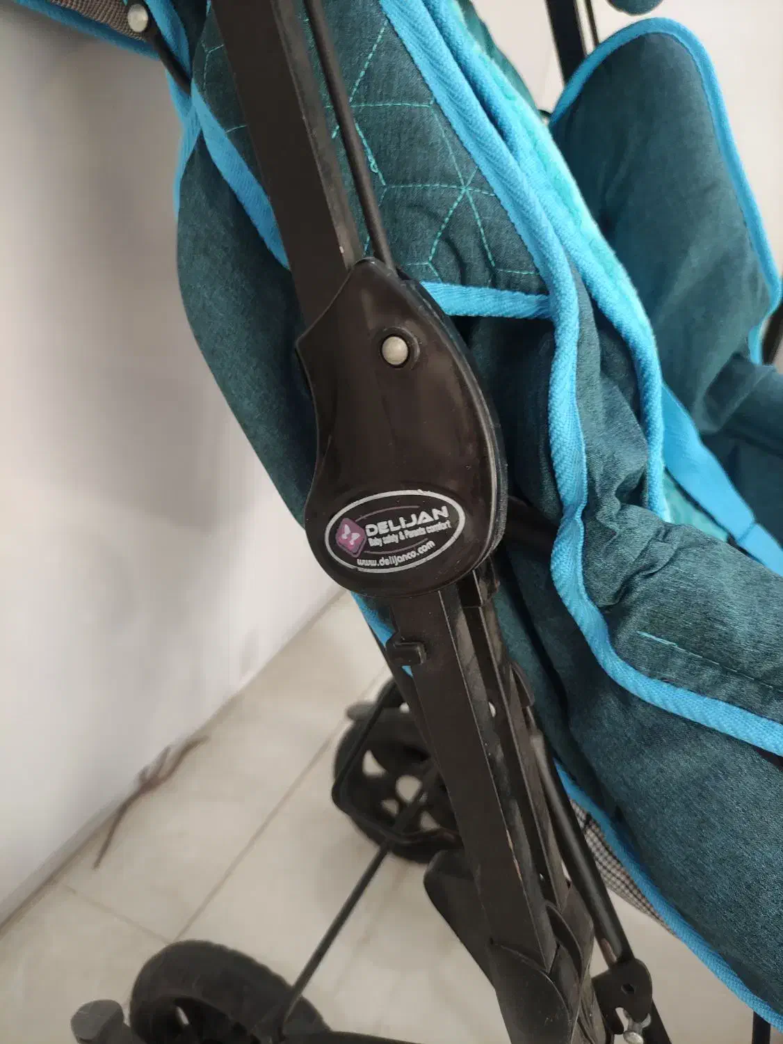 کالسکه و کریر مارک دلیجان|کالسکه و لوازم جانبی|خوی, |دیوار