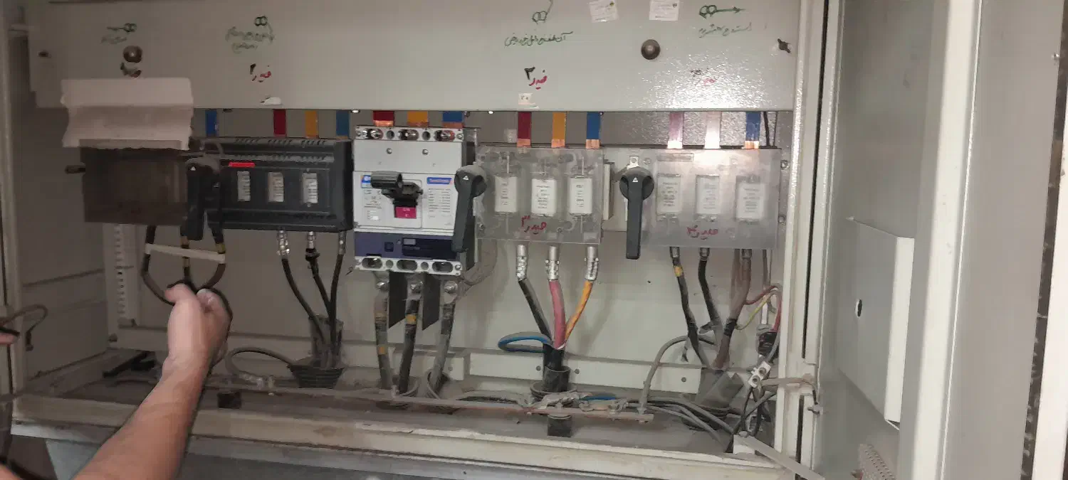 برقکار ساختمان و صنعتی|خدمات پیشه و مهارت|نجف‌آباد, امام خمینی|دیوار