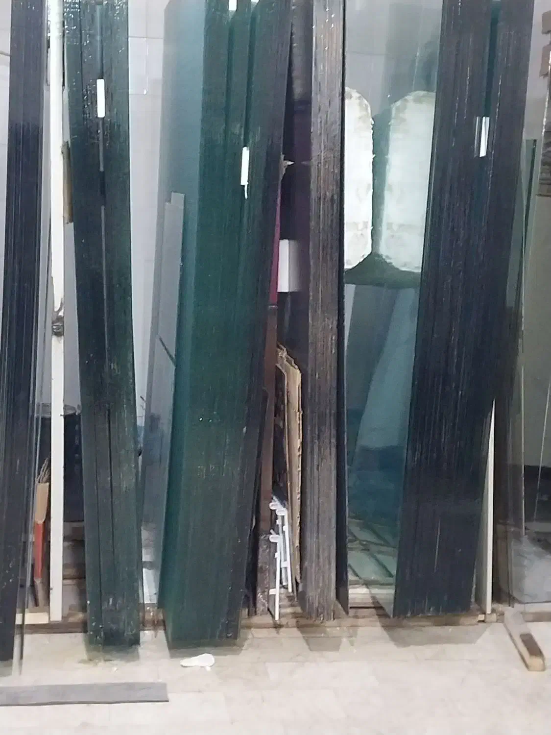 شیشه بری بشیری|خدمات پیشه و مهارت|اراک, |دیوار