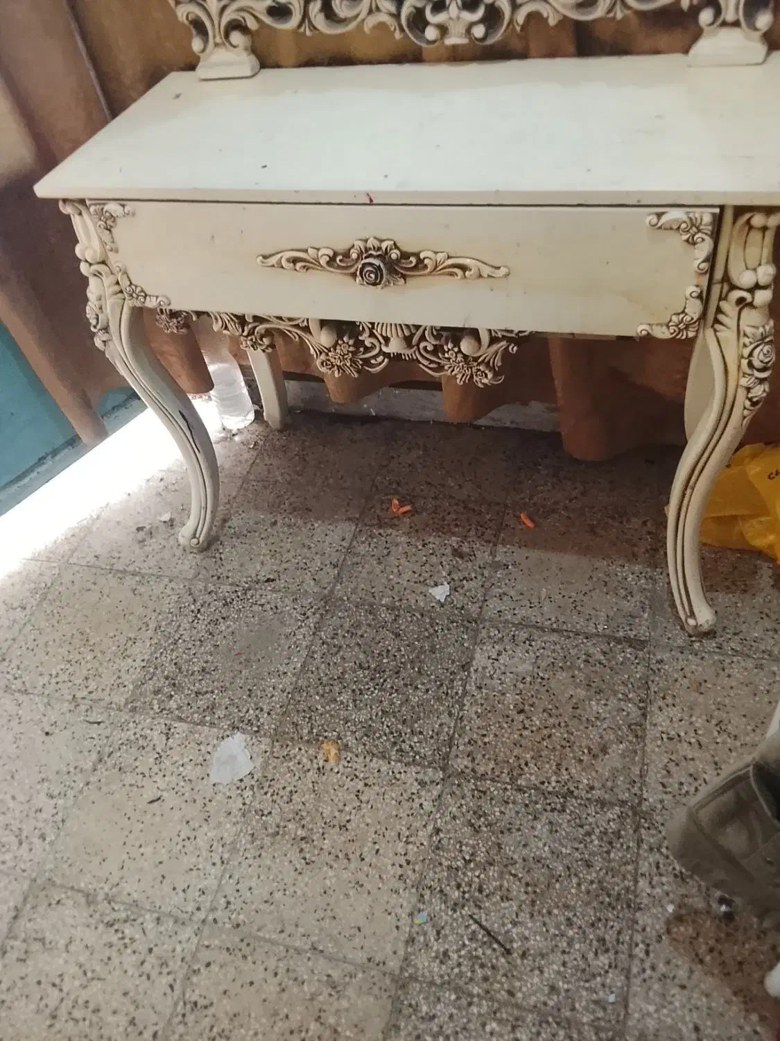 آینی کشویی سلطنتی|آینه|شوش, |دیوار