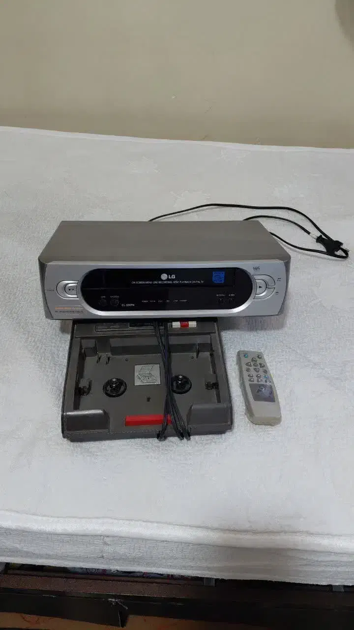 ویدئو وفیلم برگردون|صوتی و تصویری|مبارکه, |دیوار