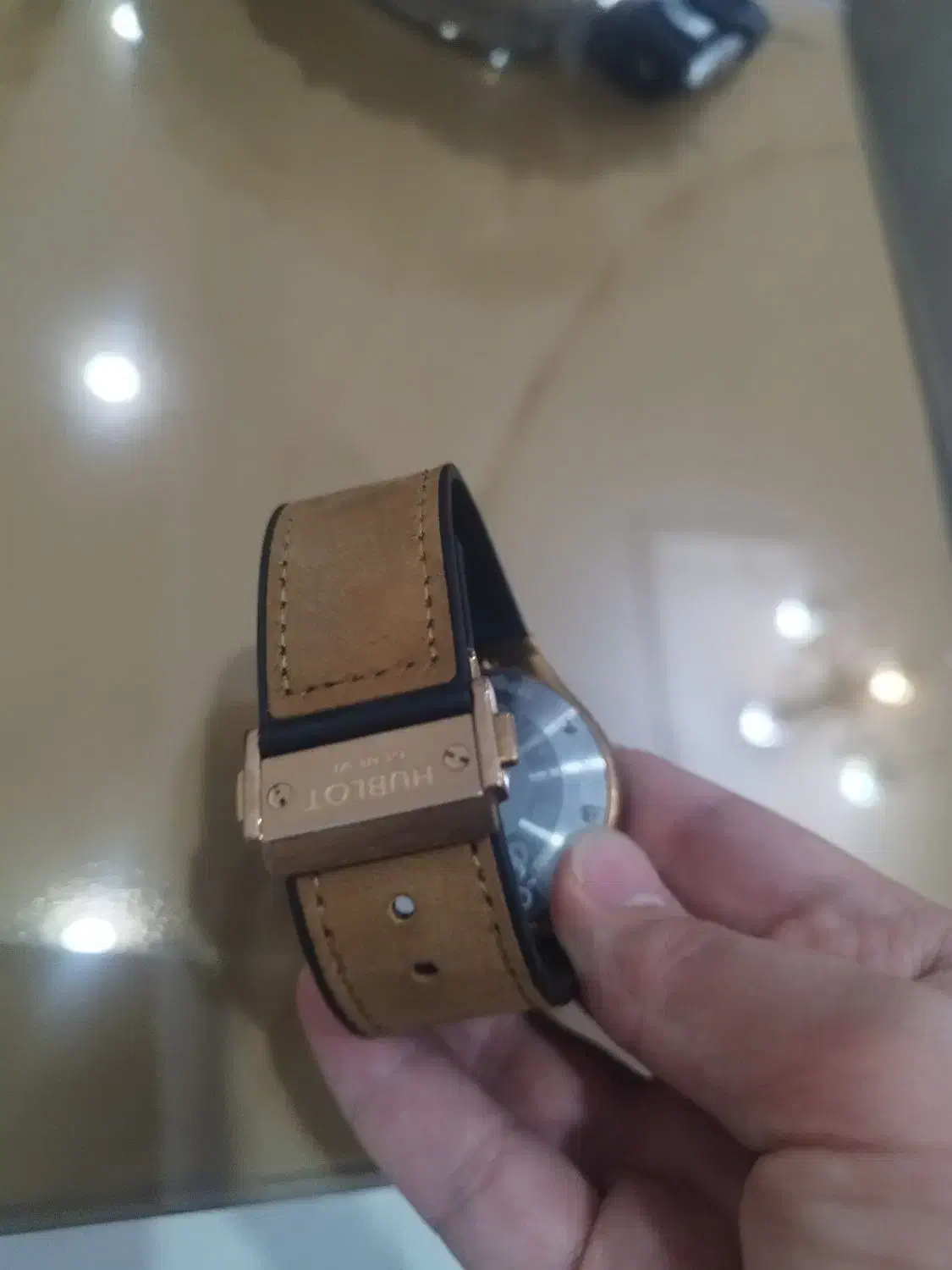 ساعت مردانه هابلوت|ساعت|قدس, شهر‌قدس|دیوار