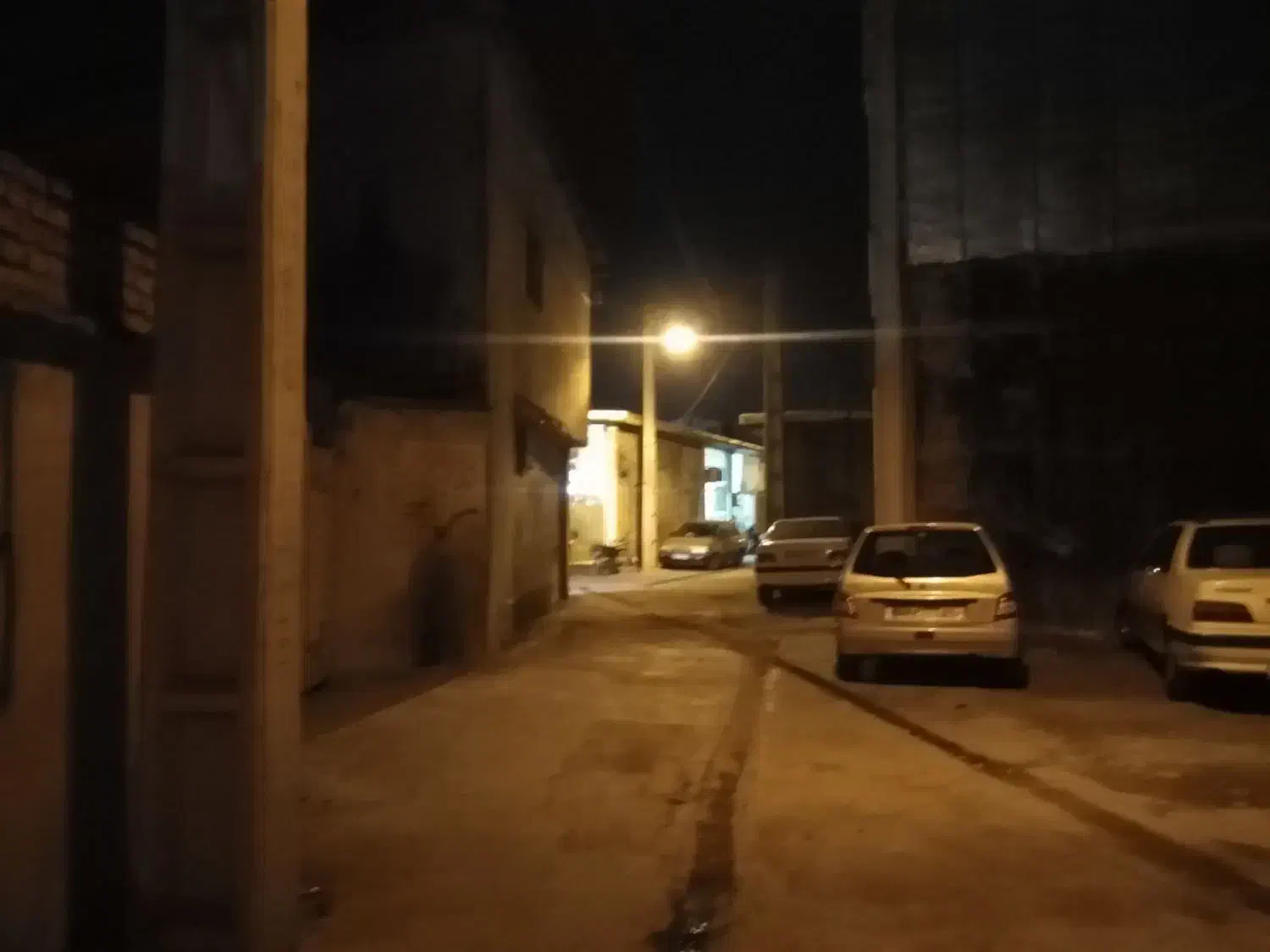 ویلایی اجاره دربست فلکه مرکزی|اجارهٔ خانه و ویلا|آزادشهر, |دیوار