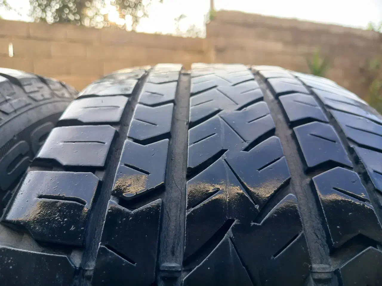 لاستیک 235/60/16|قطعات یدکی و لوازم جانبی|رشت, بالاکویه|دیوار