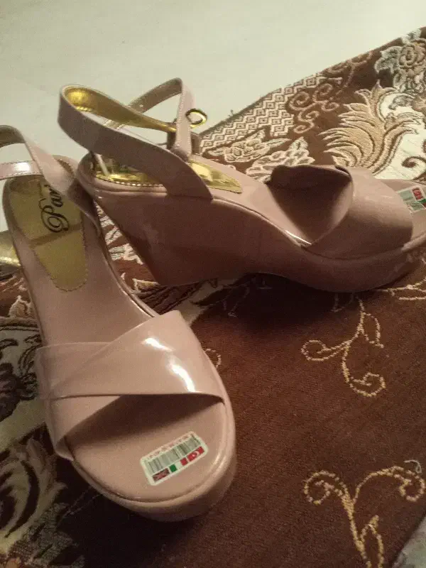 صندل خارجی|کیف، کفش، کمربند|قم, ناصردیوان|دیوار