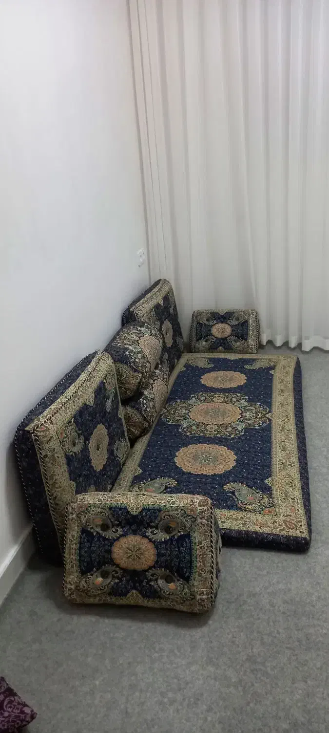 شاه نشین|پشتی|میاندوآب, |دیوار