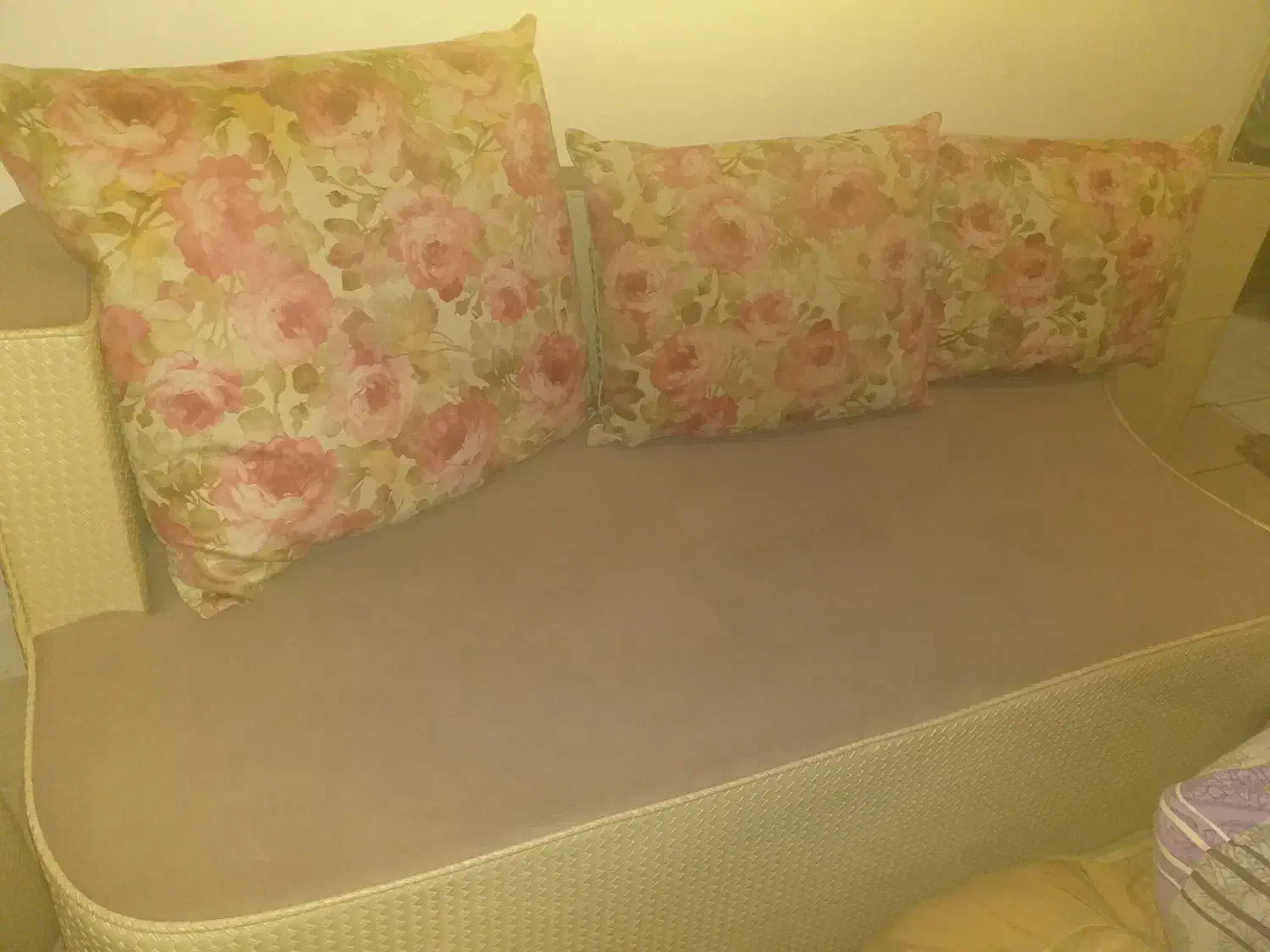 مبل نیم ست ال و چوبی|مبلمان خانگی و میز عسلی|ورامین, خیر آباد|دیوار