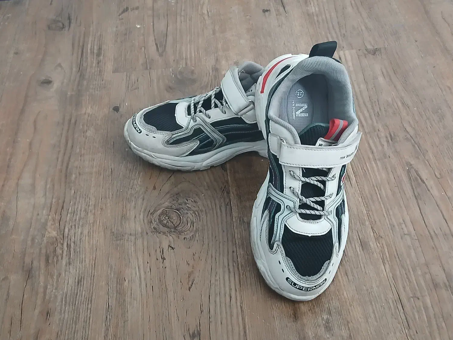 کتونی اسپرت بسیارسبک|کفش و لباس بچه|تهران, مینای جنوبی|دیوار