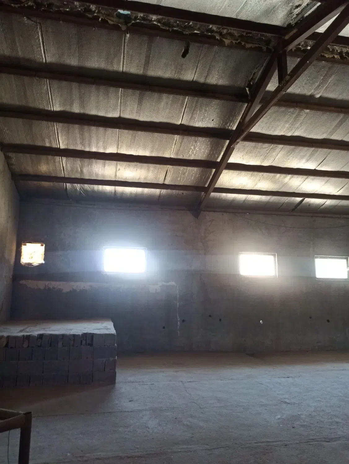 سالن|اجارهٔ دفتر صنعتی، کشاورزی، تجاری|قروه, |دیوار