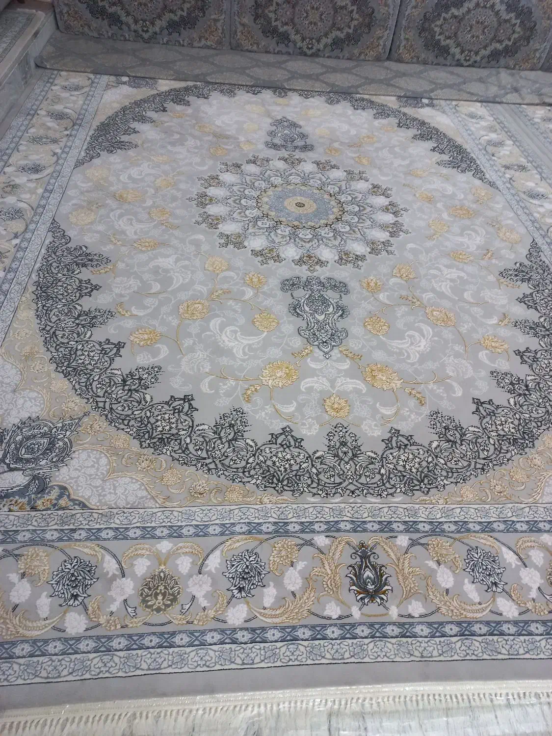 ۲ تخته فرش ۱۲ متری در حد نو نو|فرش|خمینیشهر, |دیوار