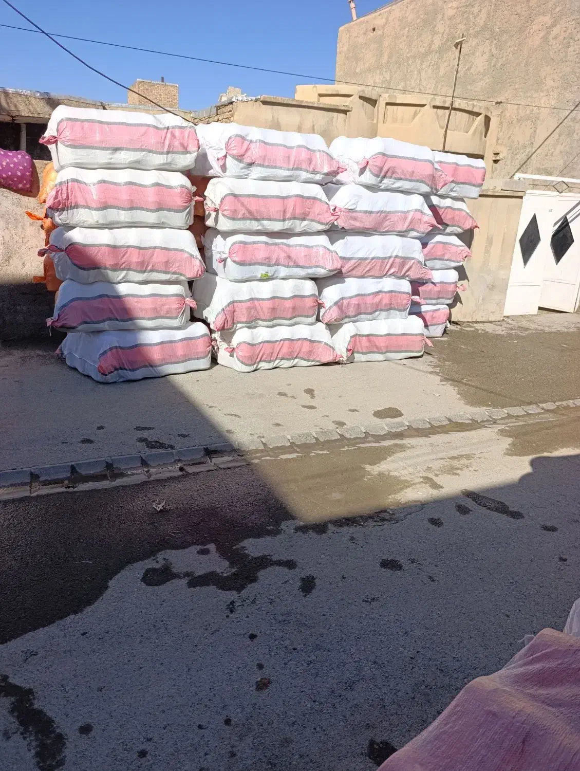 آبخوری کبوتری|لوازم جانبی حیوانات|نقده, |دیوار