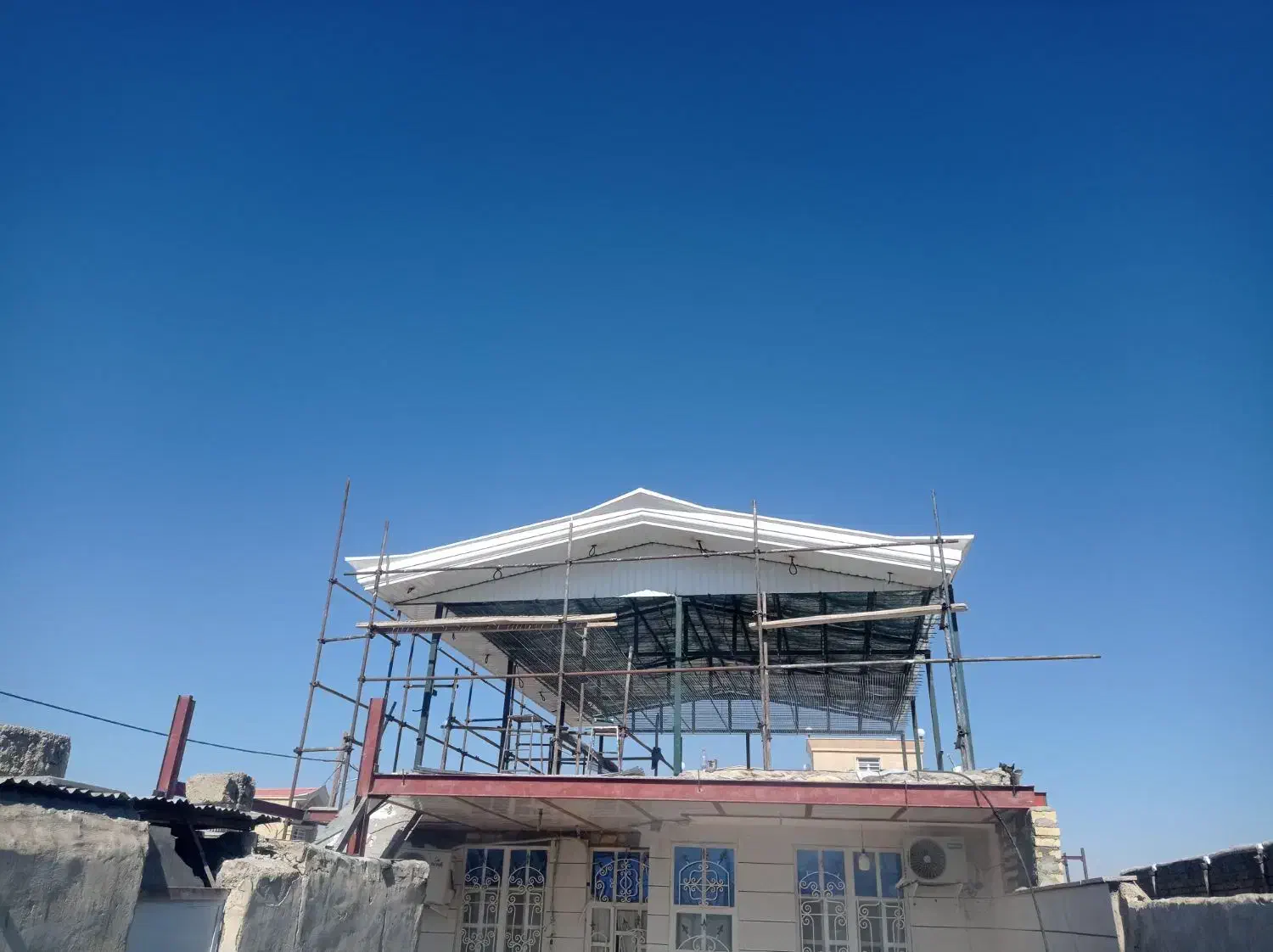 سقف شیروانی|خدمات پیشه و مهارت|کوهدشت, |دیوار