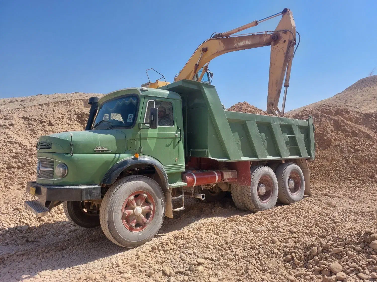 حمل شن ماسه خاک زیر نواری|خدمات حمل و نقل|رامهرمز, |دیوار