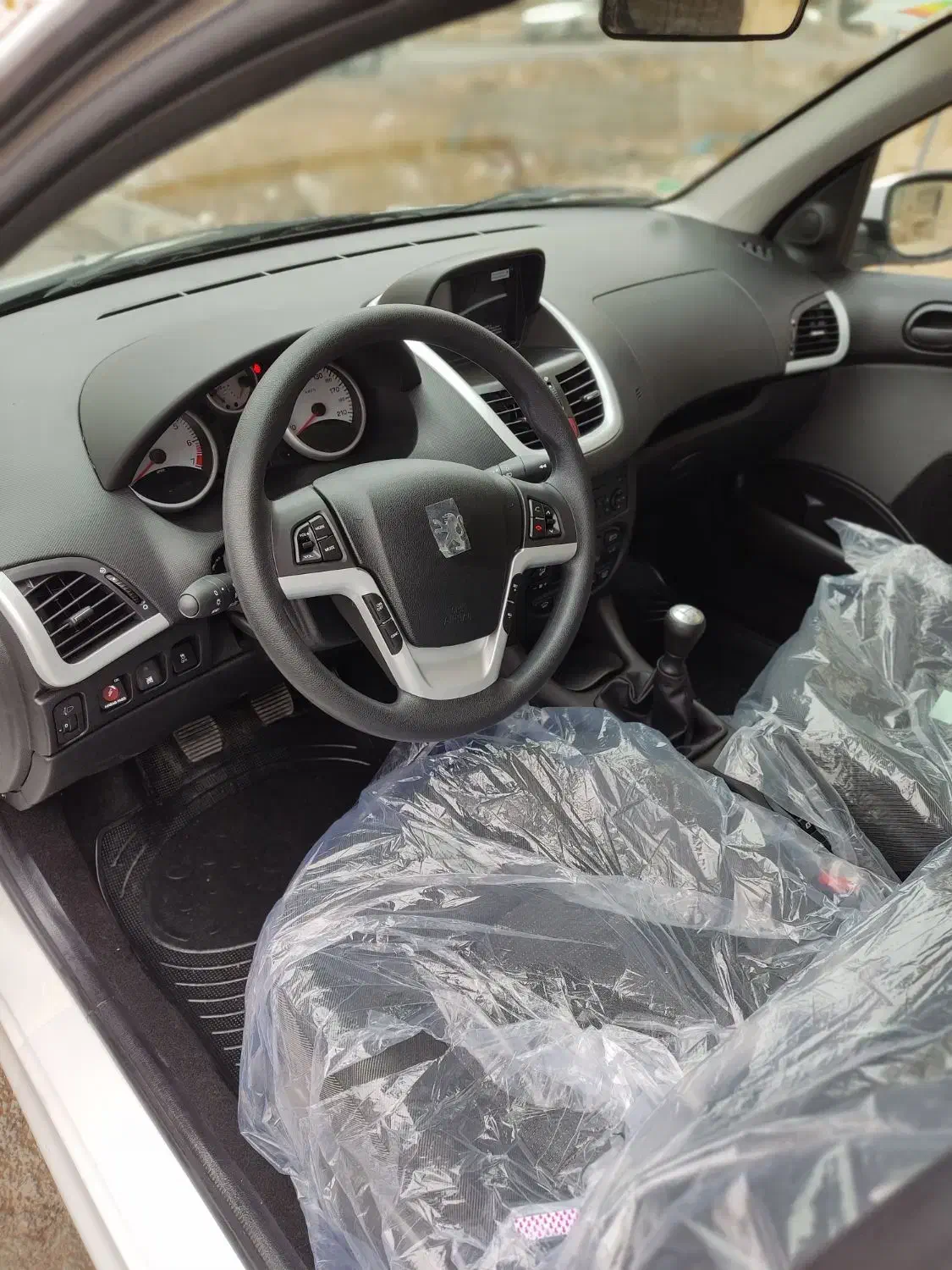 پژو 207 پانا|خودرو سواری و وانت|هشتگرد, شهرک کوثر|دیوار