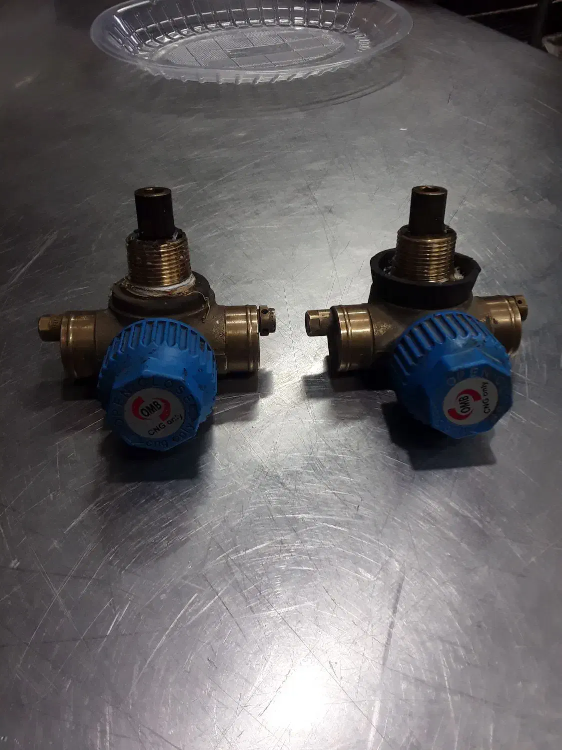 شیر مخزن سی ان جی استوانه ای OMB|قطعات یدکی و لوازم جانبی|شاهینشهر, نظامی|دیوار