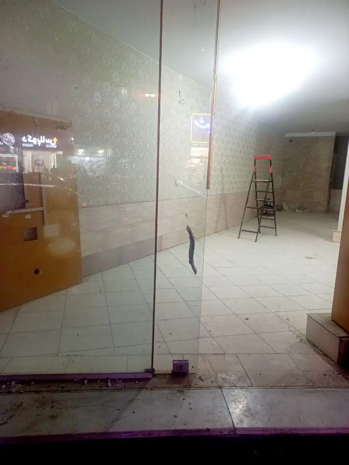 اجاره مغازه ۸۰ متری میدان ساعت (بلوار شمالی قمی)|اجارهٔ مغازه و غرفه|پاکدشت, پاکدشت (مامازند)|دیوار