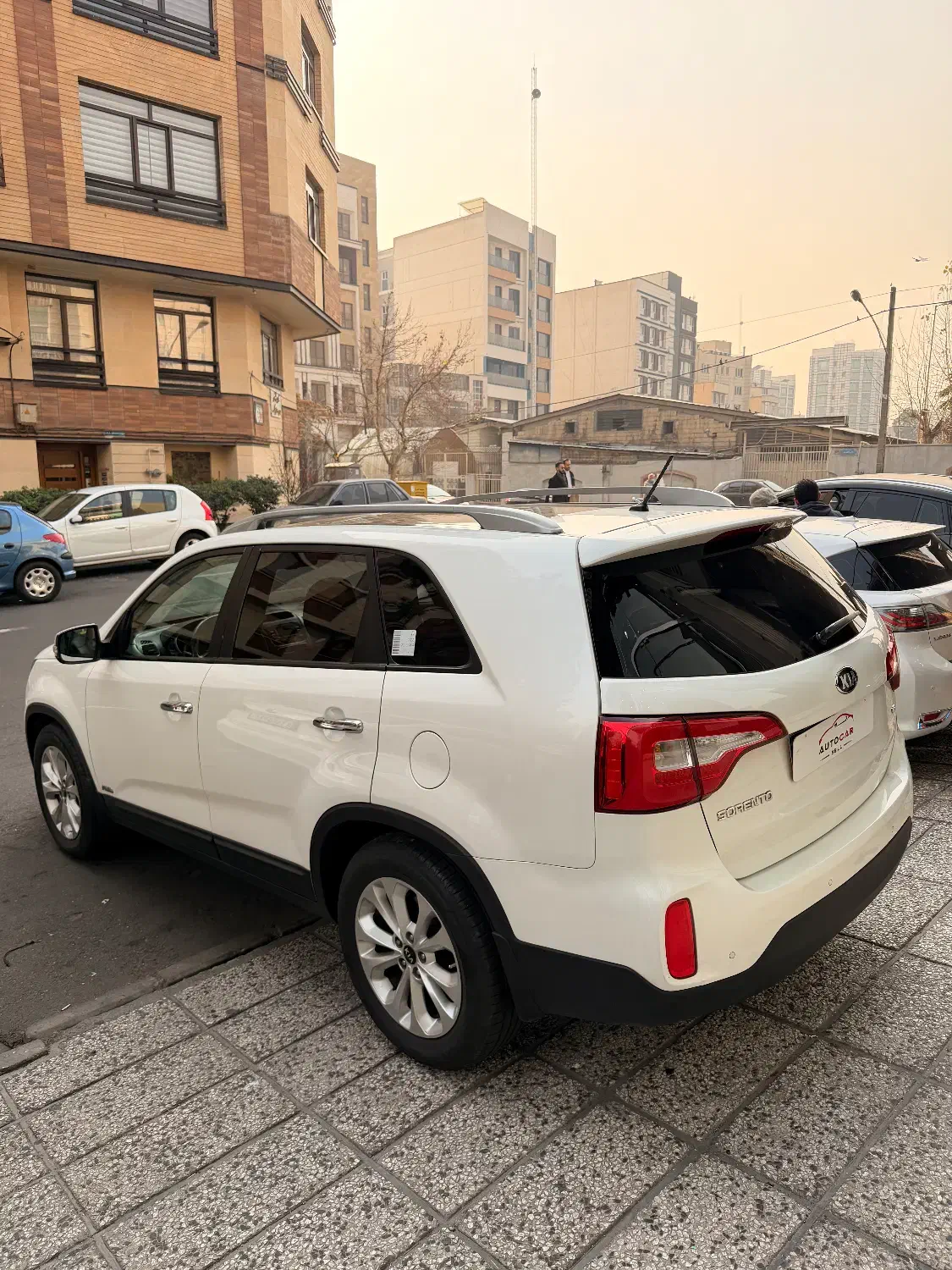 سورنتو ۲۰۱۳|خودرو سواری و وانت|تهران, عباس‌آباد|دیوار