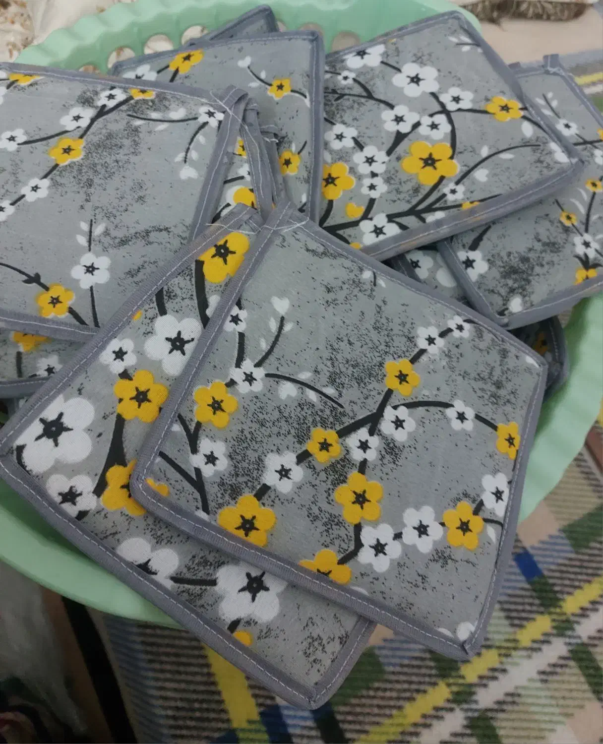 دستگیر آشپز خانه با بهترین جنس|سفره، حوله، دستمال آشپزخانه|نورآباد, |دیوار