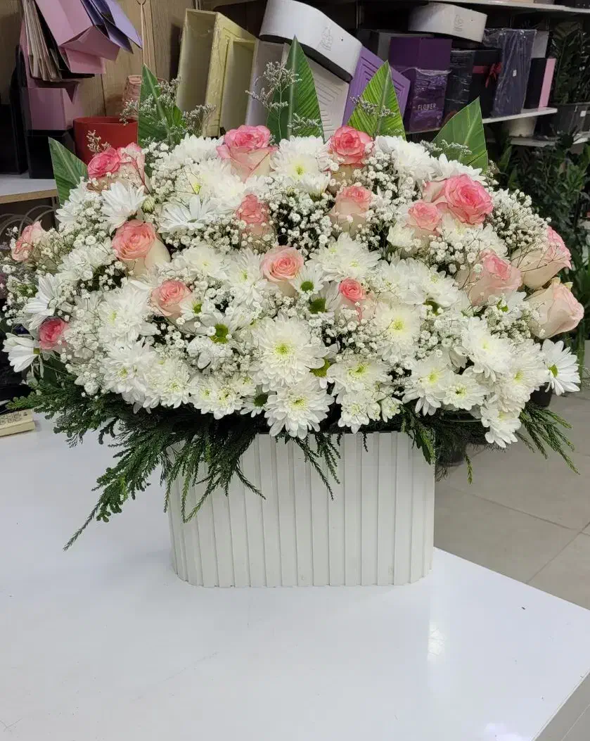 باکس گل سفید|گل و گیاه طبیعی|شیراز, خلدبرین|دیوار