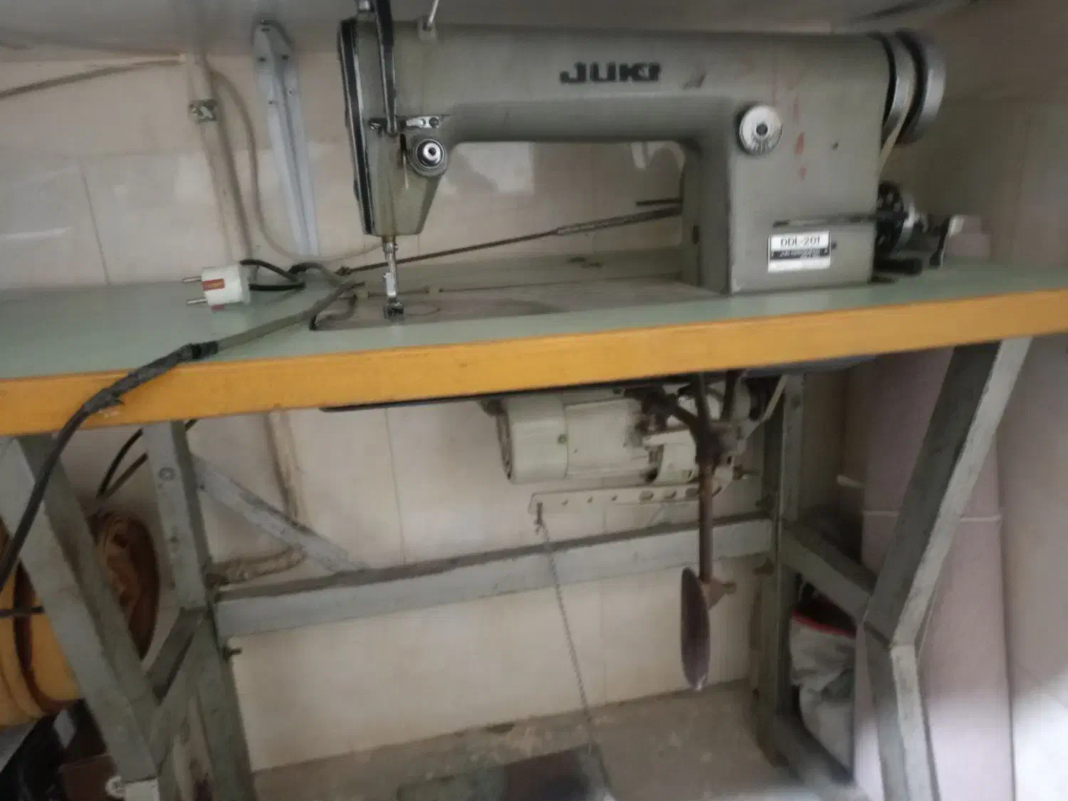 چرخ خیاطی زخیم دوز|لوازم خیاطی و بافتنی|مشهد, مقدم|دیوار